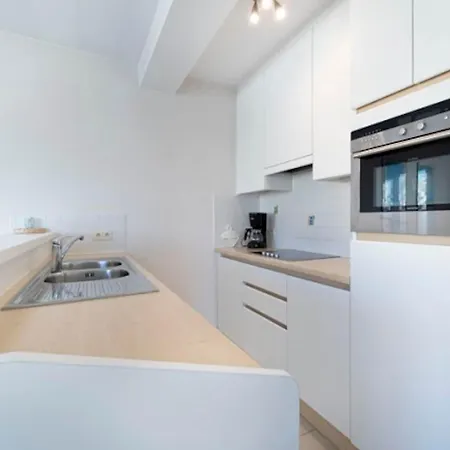 In With Sea View Apartment